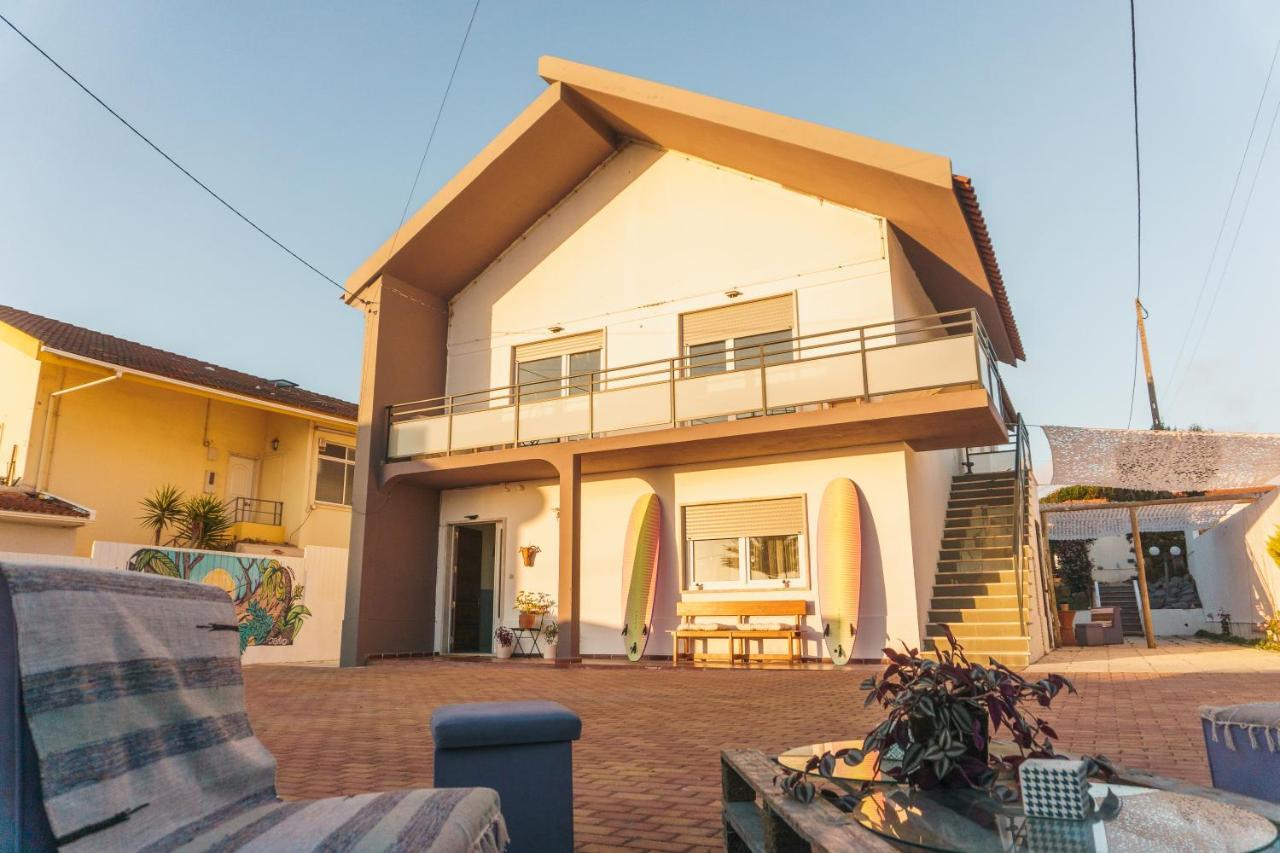 Hospedium Hostel Republica Surf House Ericeira Kültér fotó