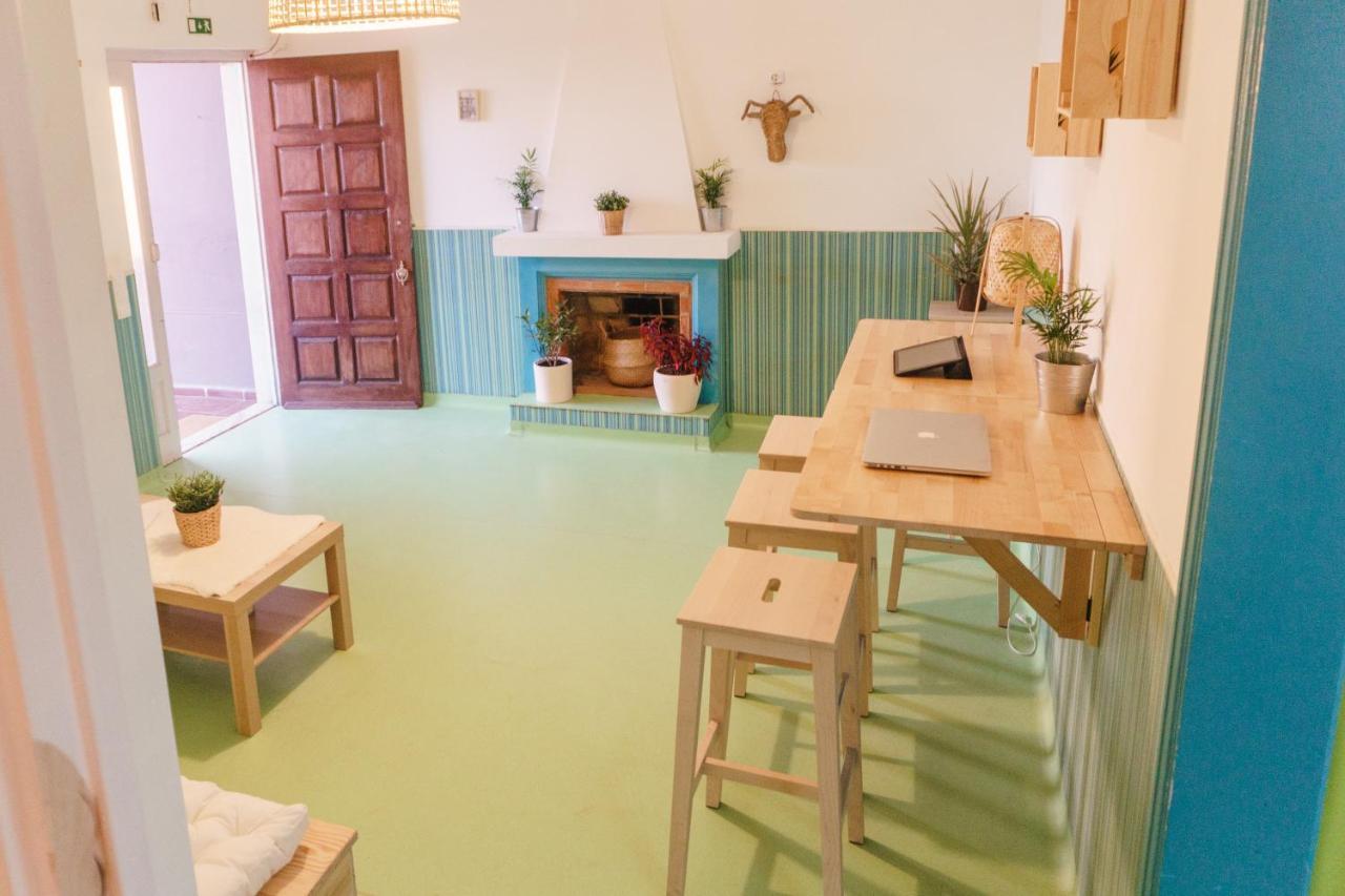 Hospedium Hostel Republica Surf House Ericeira Kültér fotó