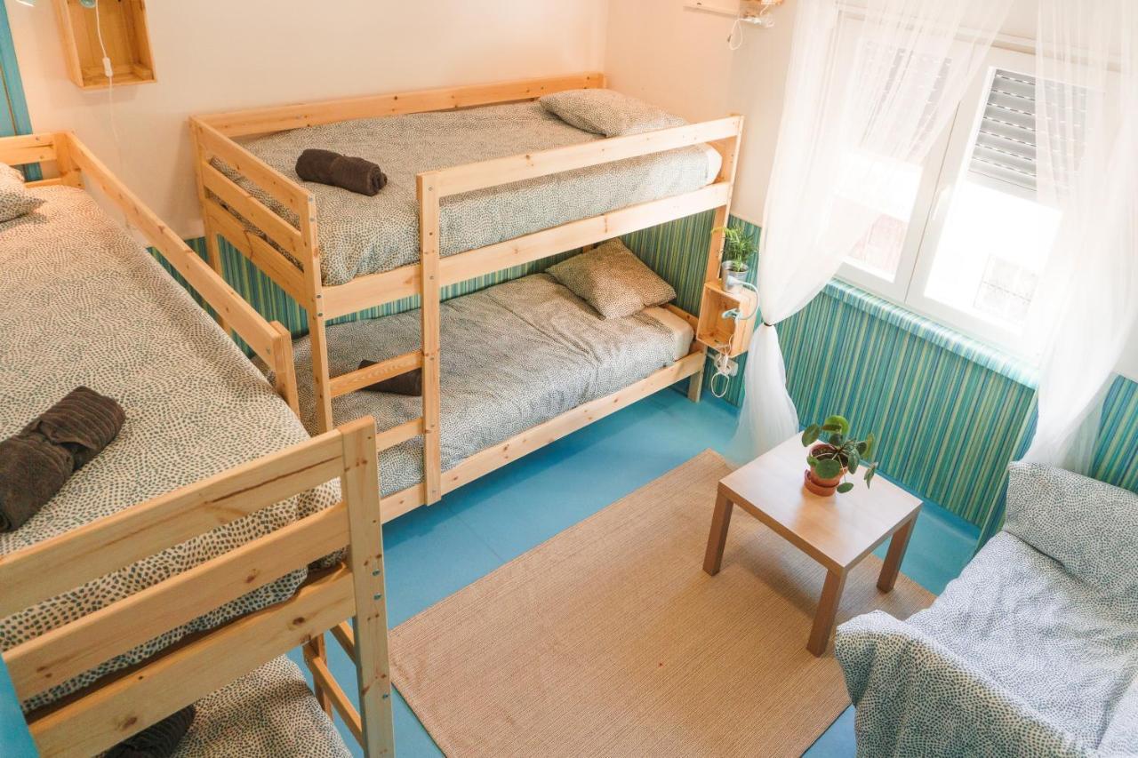 Hospedium Hostel Republica Surf House Ericeira Kültér fotó