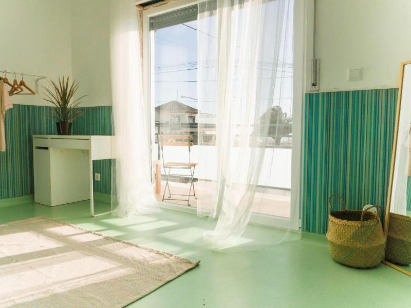 Hospedium Hostel Republica Surf House Ericeira Kültér fotó